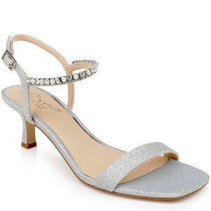 Badgley Mischka Size 8 Silver Kitten Heel Sandals